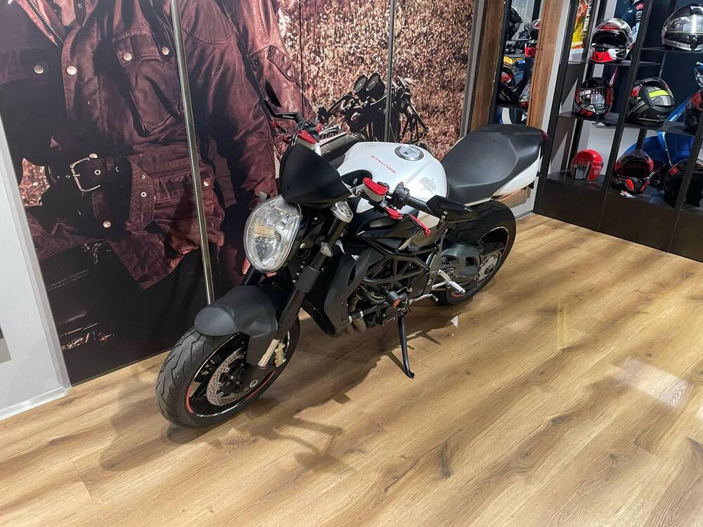 MV Agusta Brutale 920 (2011 - 12) (3)