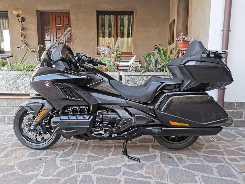 Honda GL 1800 Gold Wing Tour (2021 - 23) (2)