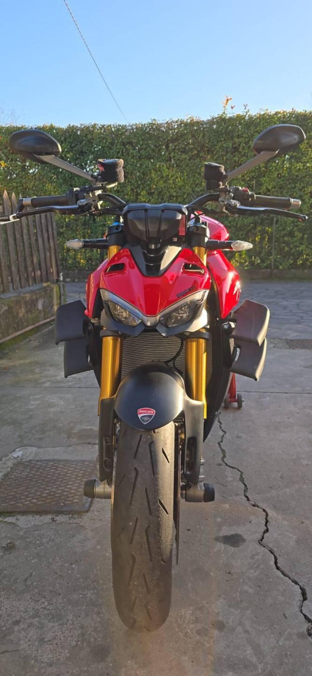 Ducati Streetfighter V4 S (2023 - 24) (2)