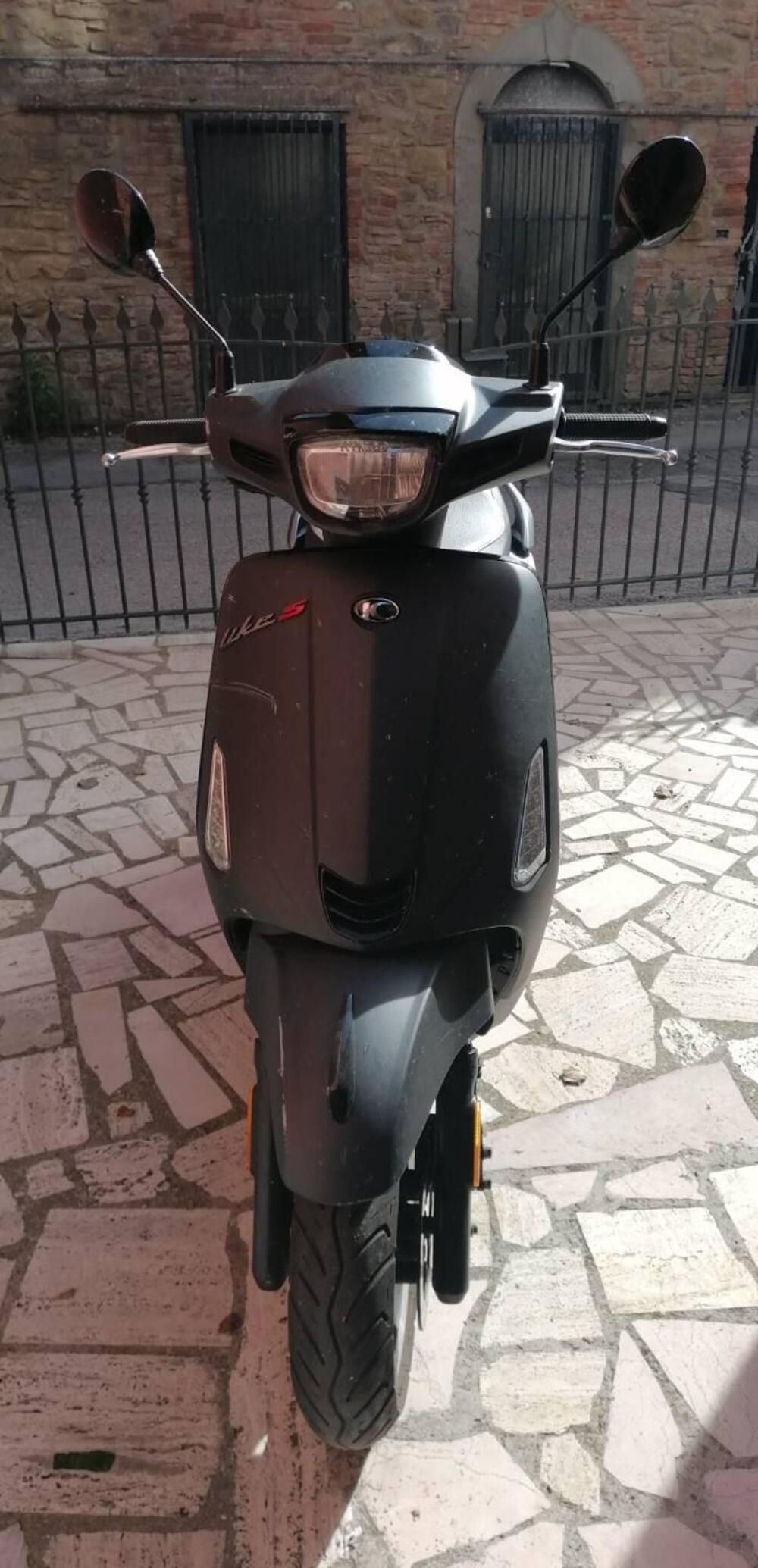 Kymco Like 125 Sport (2021 - 25) (5)