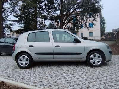 Renault Clio 1.2 cat 5 porte Ice del 2005 usata a Besana in Brianza