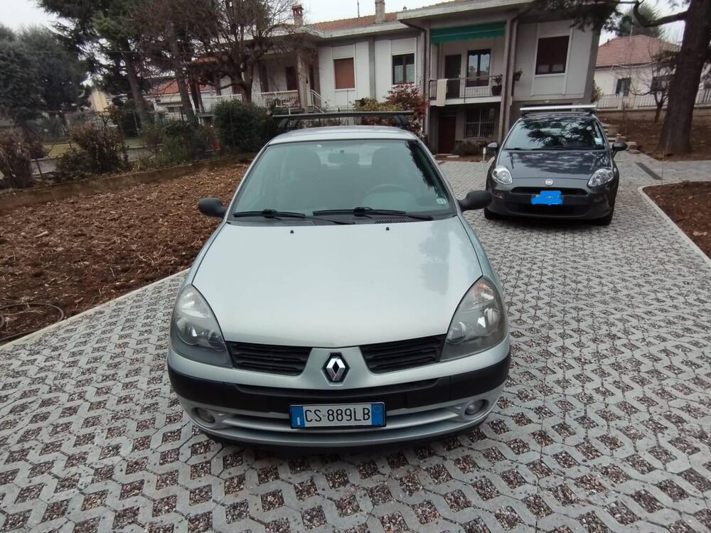 Renault Clio usata a Milano (6)