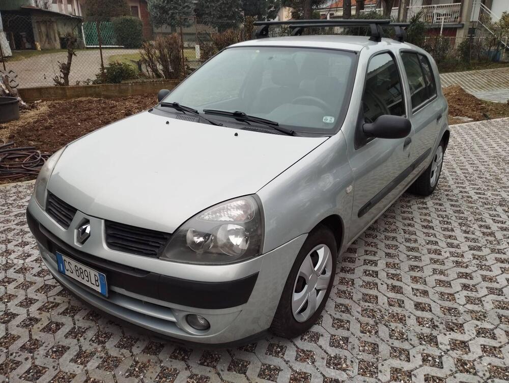 Renault Clio usata a Milano (10)