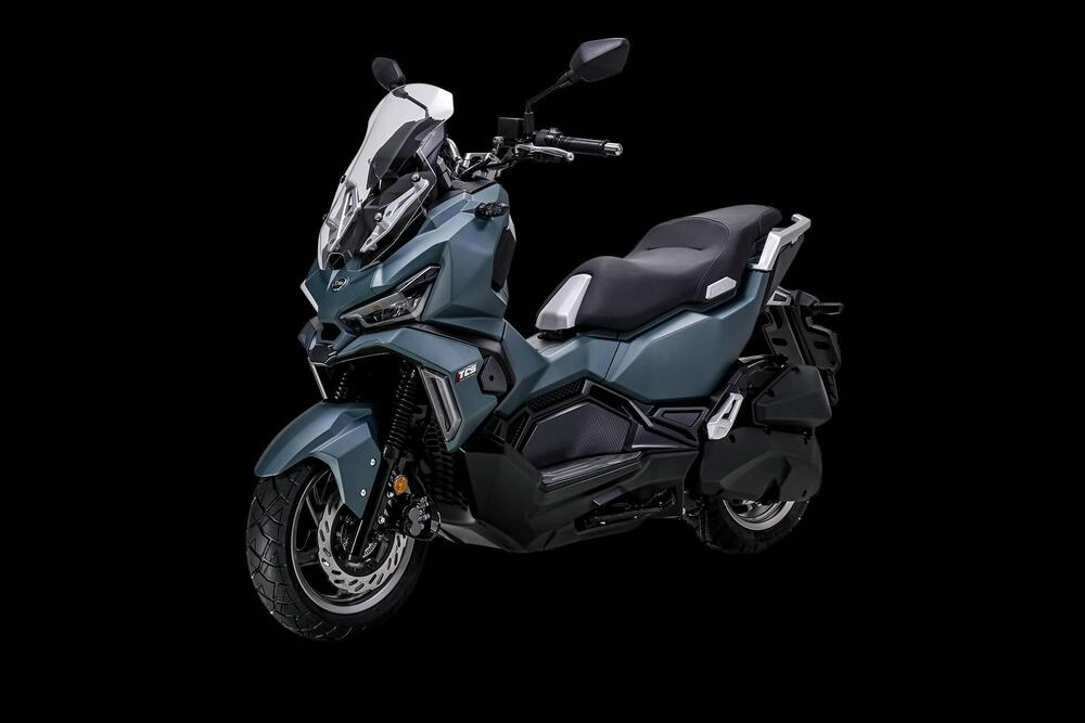Sym ADX 125 (2025) (2)