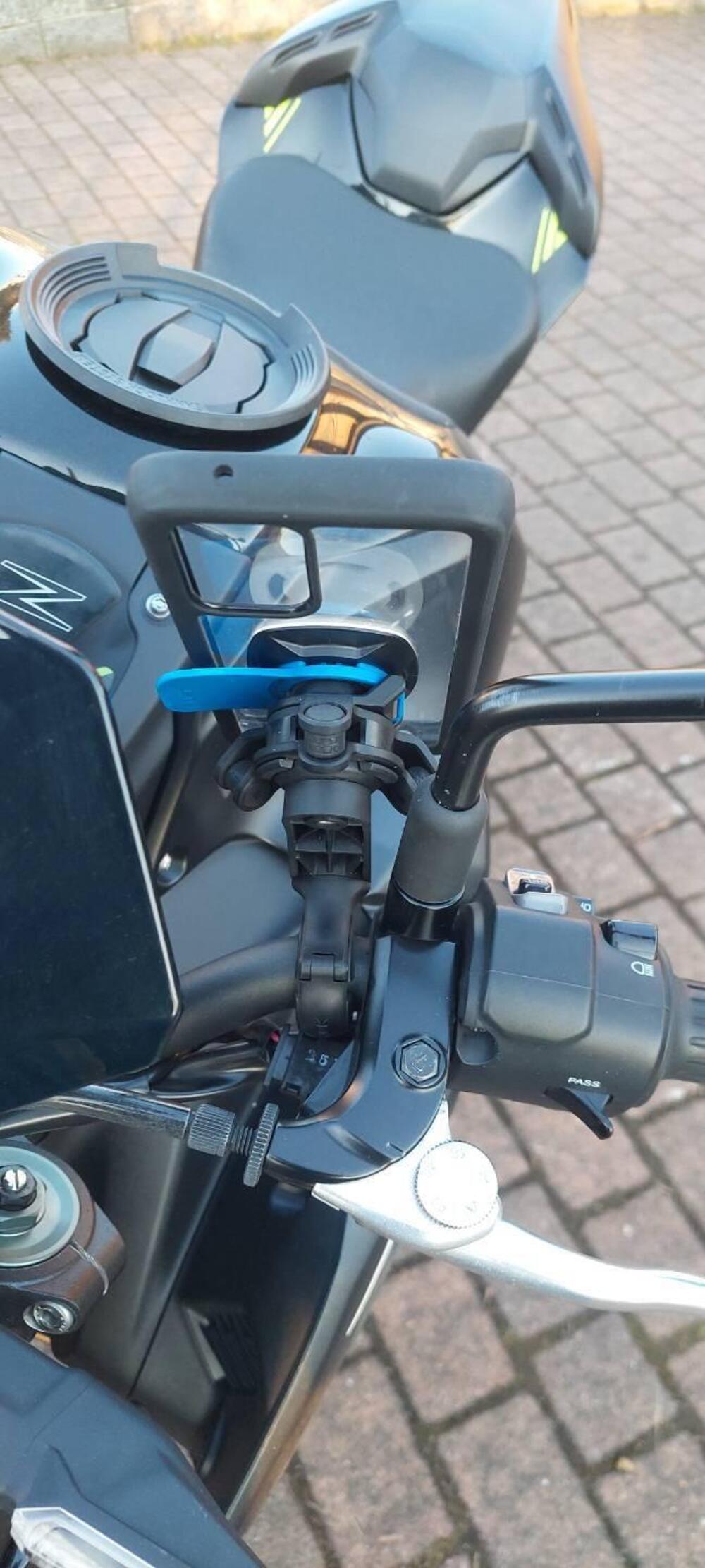 Kawasaki Z 900 (2021 - 24) (12)