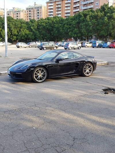 Porsche 718 Cayman  Cayman 2.0 300cv del 2017 usata a Palermo