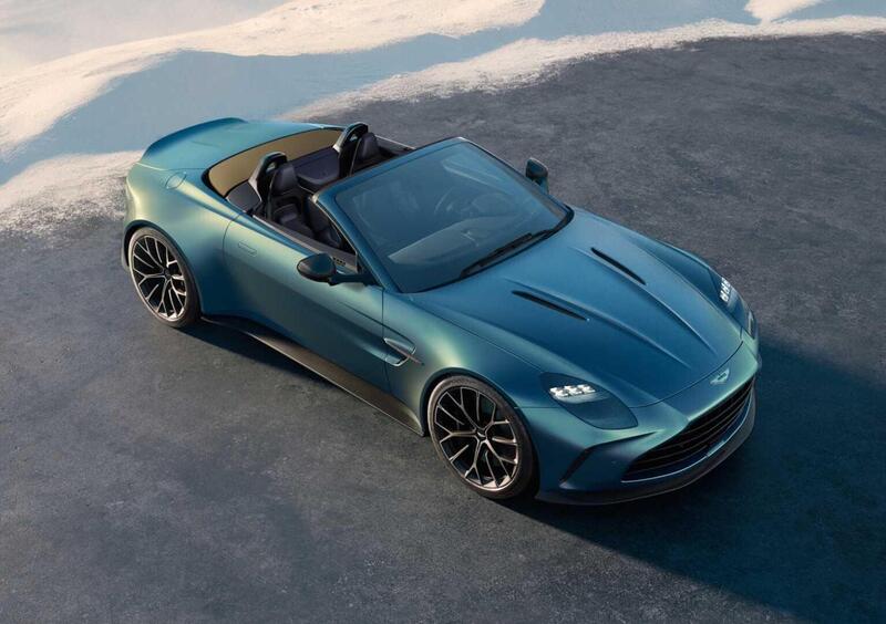 Aston Martin Vantage Roadster (6)