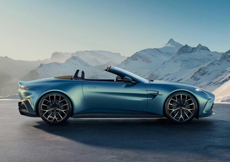 Aston Martin Vantage Roadster (3)