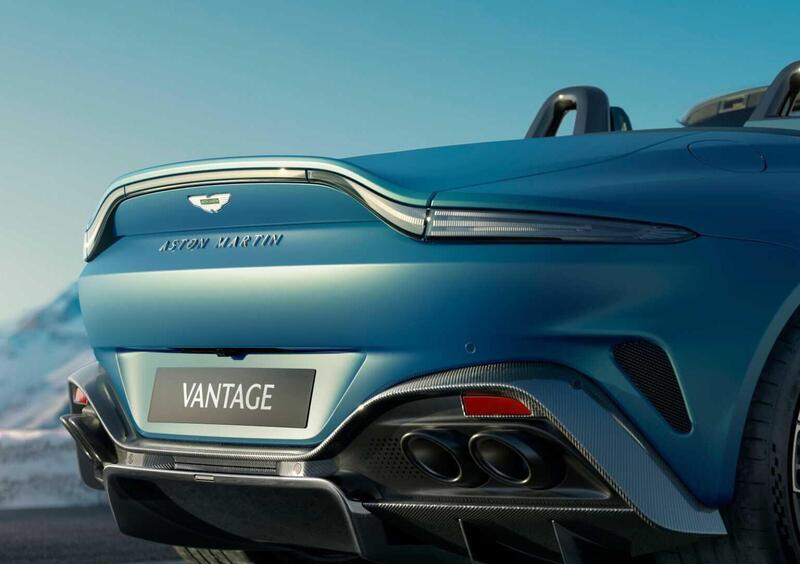 Aston Martin Vantage Roadster (18)