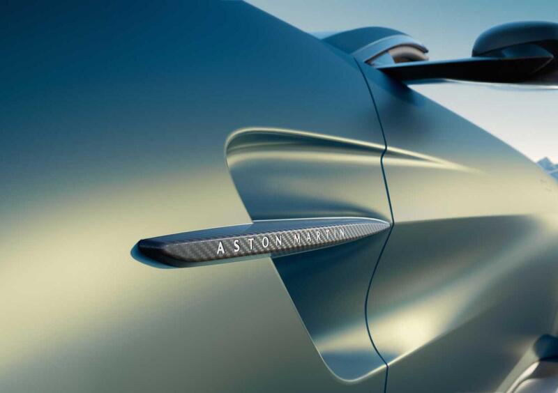 Aston Martin Vantage Roadster (21)