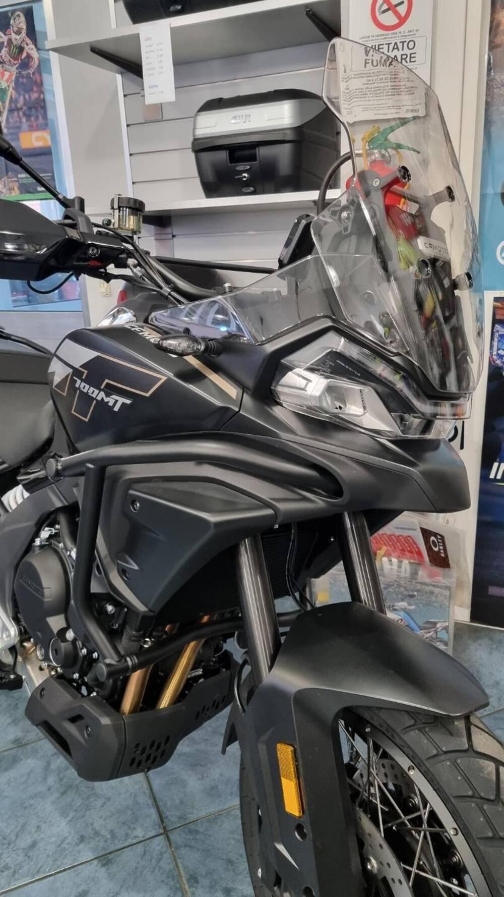 CFMOTO 700MT Adventure (2025 - 26) (5)