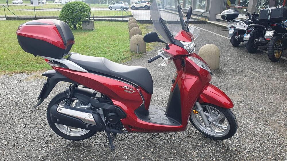 Honda SH 300 i ABS (2016 - 20) (3)