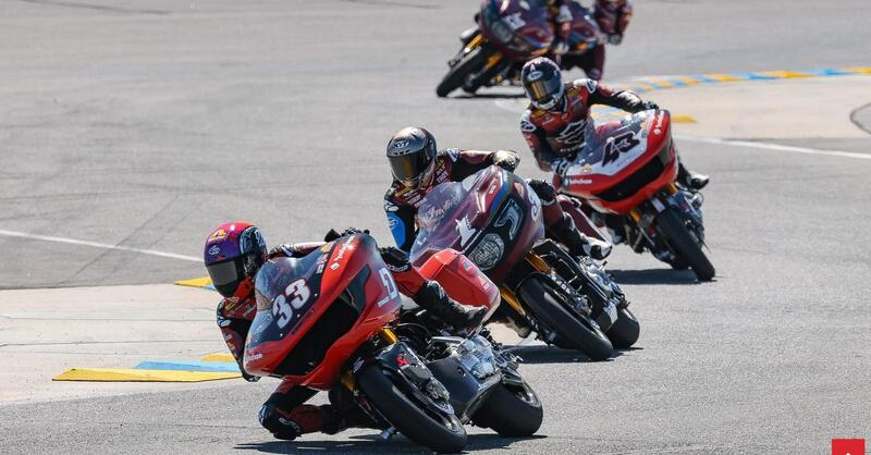 King of The Baggers a Daytona: Loris Baz conquista il podio nonostante un infortunio