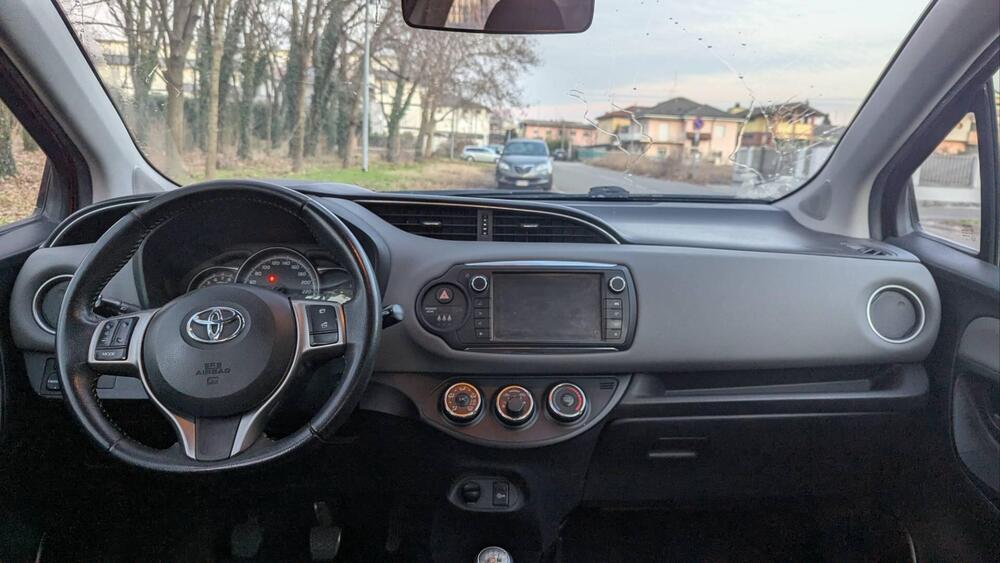 Toyota Yaris usata a Milano (7)