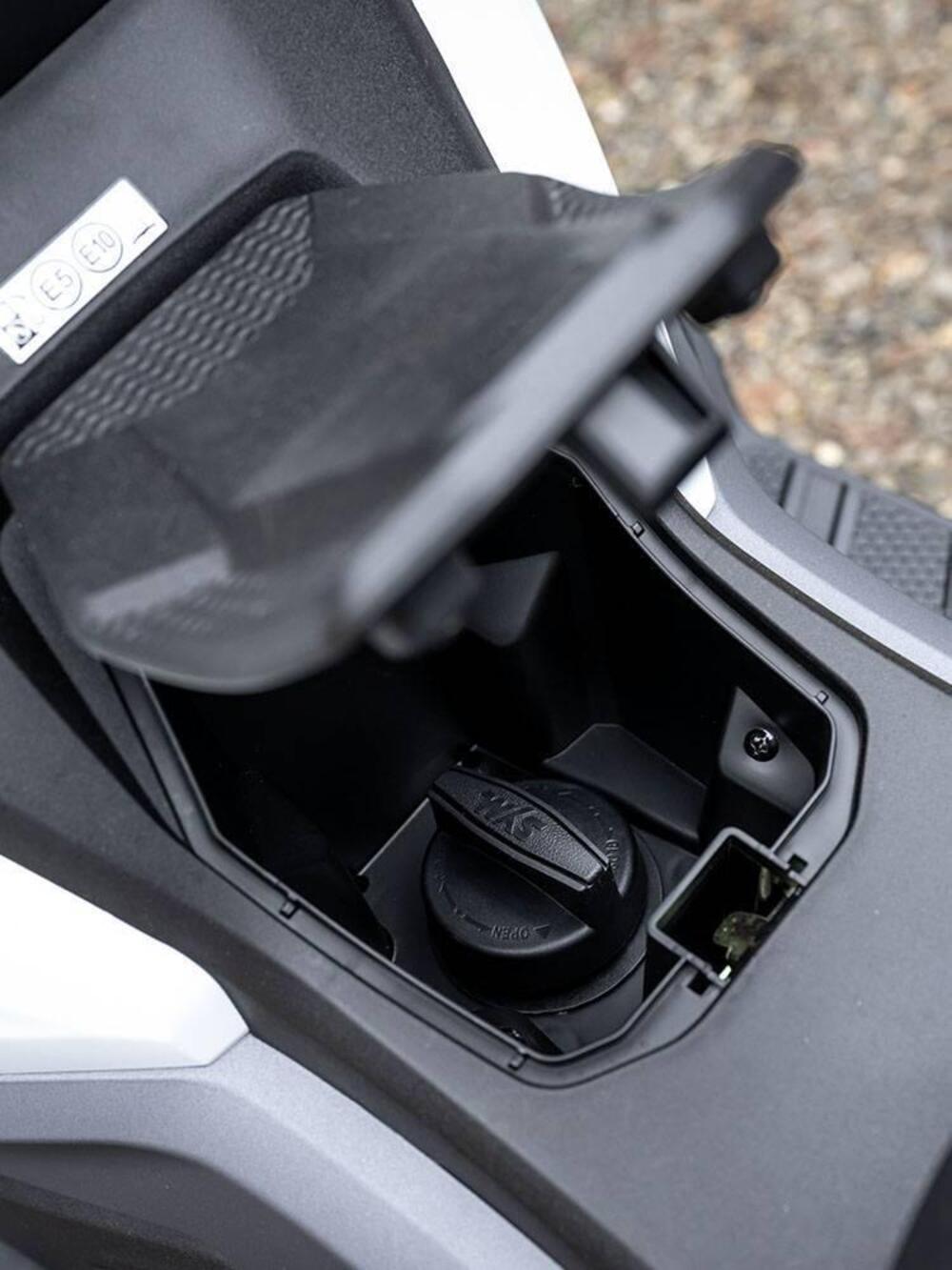 Sym ADX 300 (2024 - 25) (5)