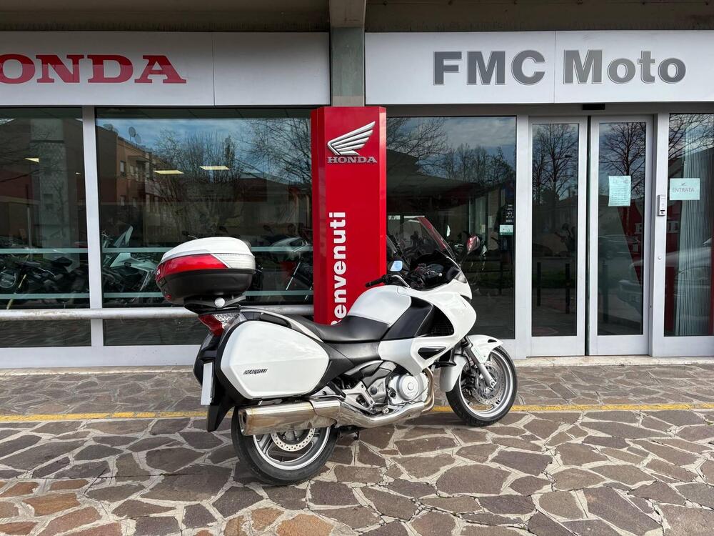 Honda Deauville 700  (7)