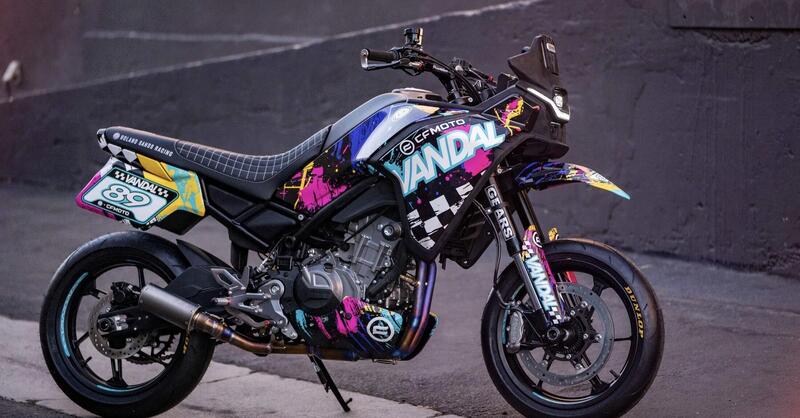 Supermoto su base CFMoto 450MT: Roland Sands Design la battezza &ldquo;Vandal&rdquo;