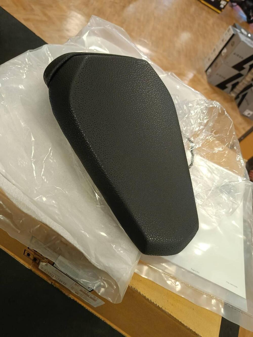 Sella passeggero Kawasaki Z900 (2)