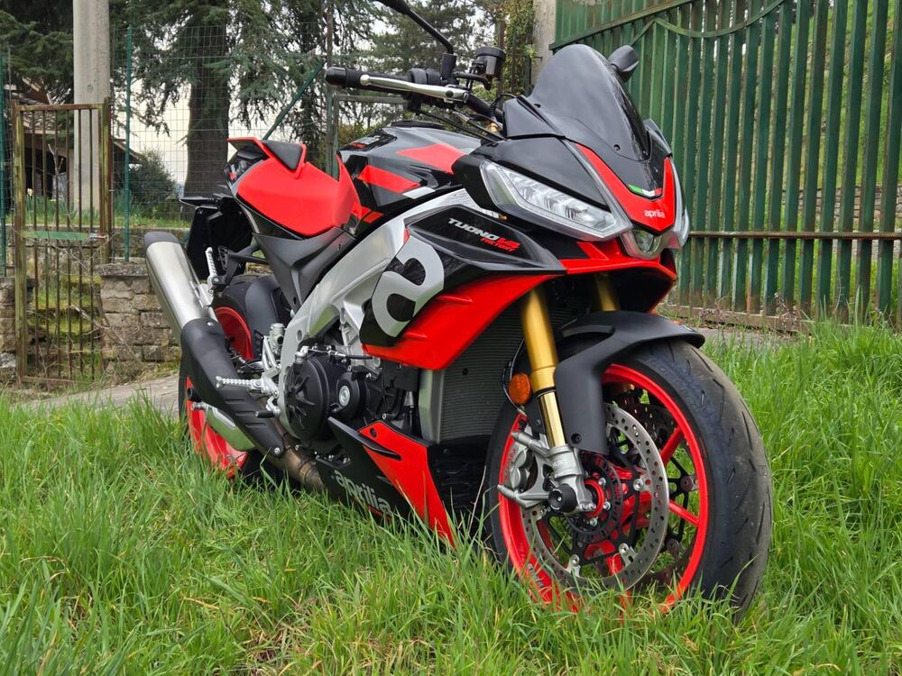 Aprilia Tuono V4 Factory (2021 - 24) (4)