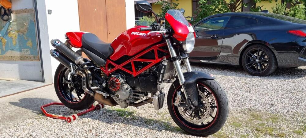 Ducati Monster S4R Testastretta (2)