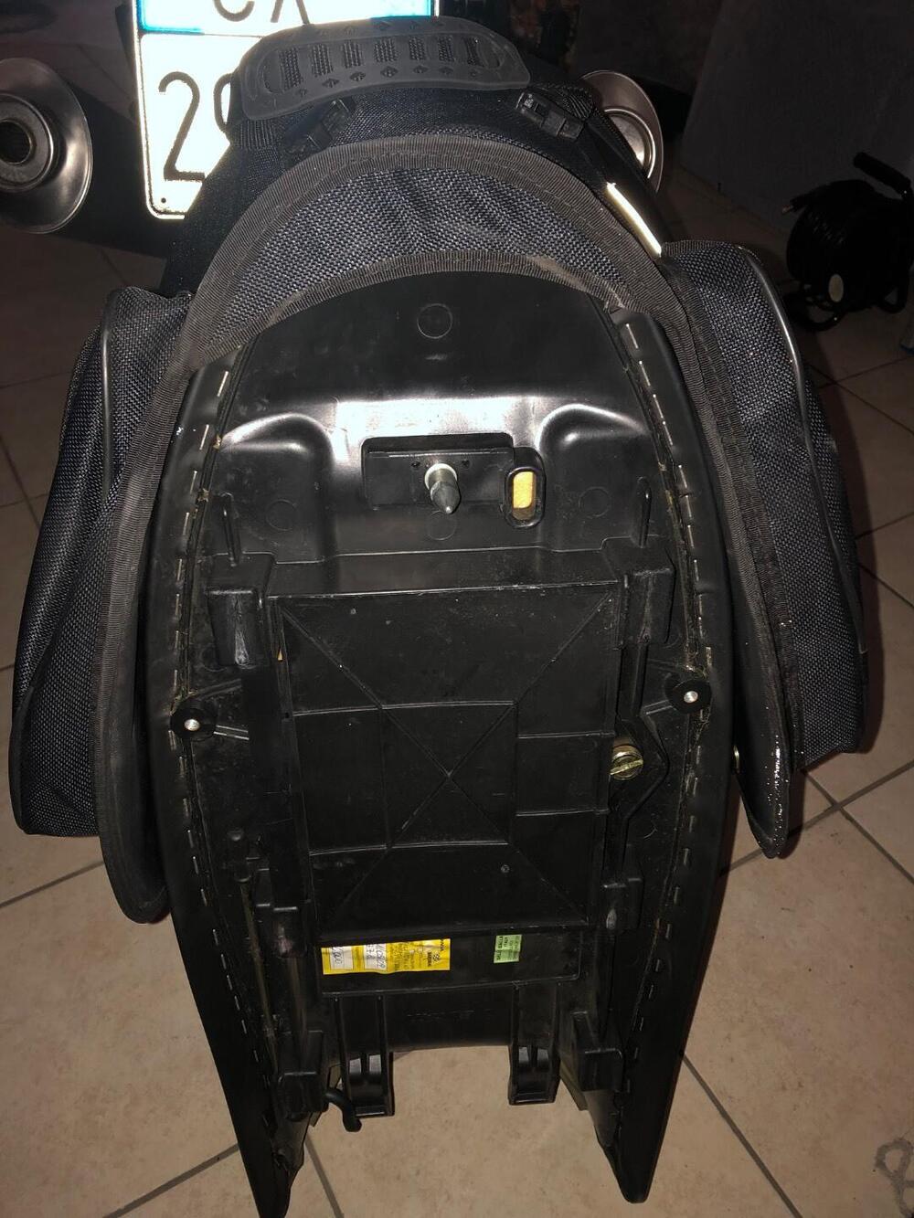 Ducati Monster 695 (2006 - 08) (9)