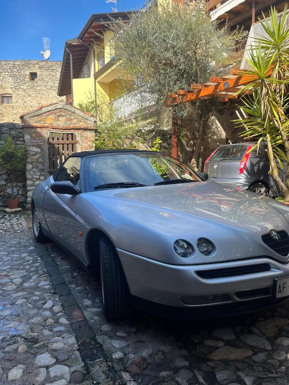 Alfa Romeo Spider d'epoca a Brescia (2)