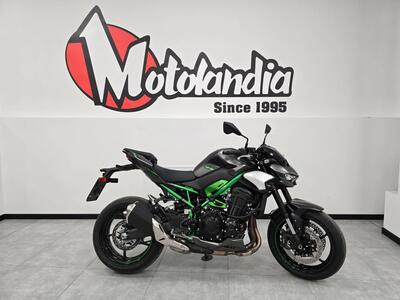 Kawasaki Z 900 (2025 - 26) usata