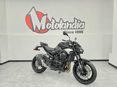 Kawasaki Z 900 (2025 - 26) usata