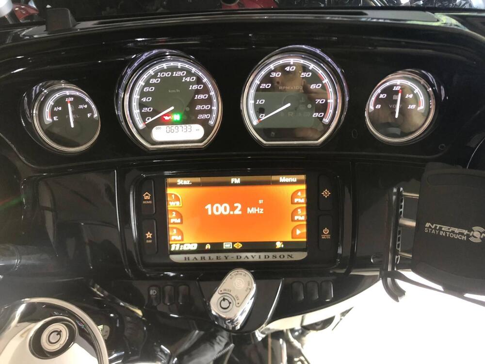 Harley-Davidson 1690 Electra Glide Ultra Limited (2016) - FLHTK (5)