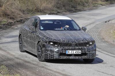 Rivoluzione stilistica BMW: il design &quot;Neue Klasse&quot; arriva anche sui modelli esistenti, Facelift in vista per la Serie 5 [Foto Spia]