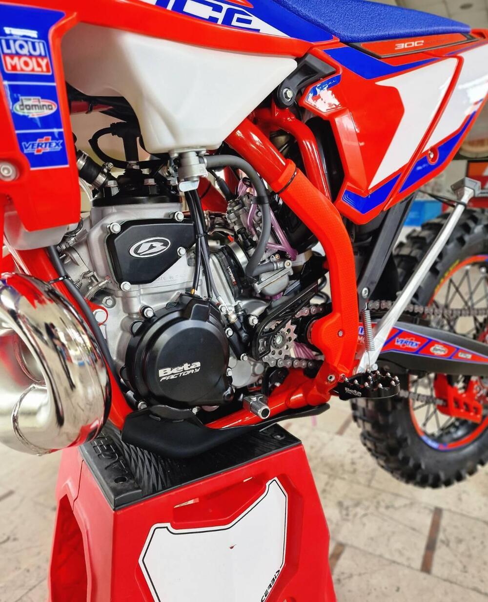 Betamotor RR 300 2T Enduro Race (2025) (6)