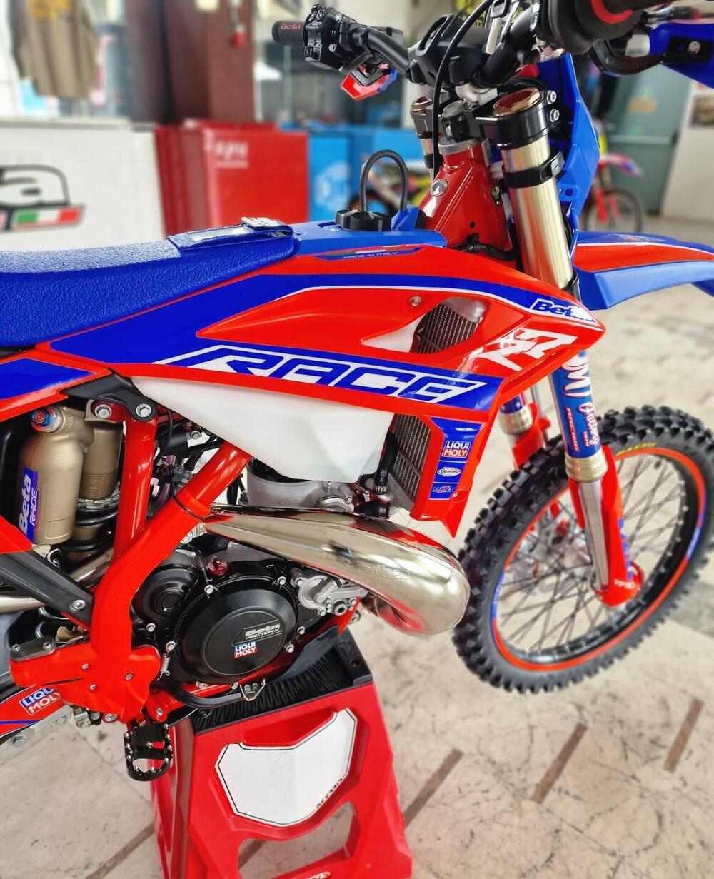 Betamotor RR 300 2T Enduro Race (2025) (7)