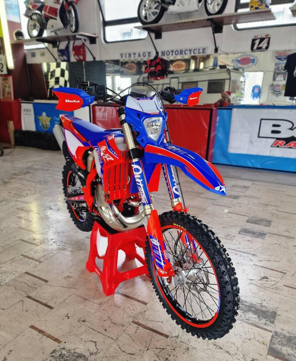 Betamotor RR 300 2T Enduro Race (2025) (8)