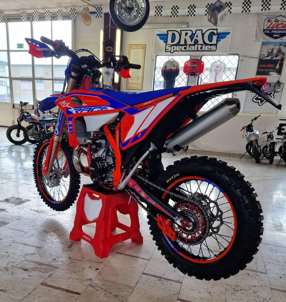 Betamotor RR 300 2T Enduro Race (2025) (10)