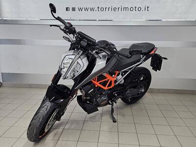 KTM 125 Duke (2021 - 23) usata