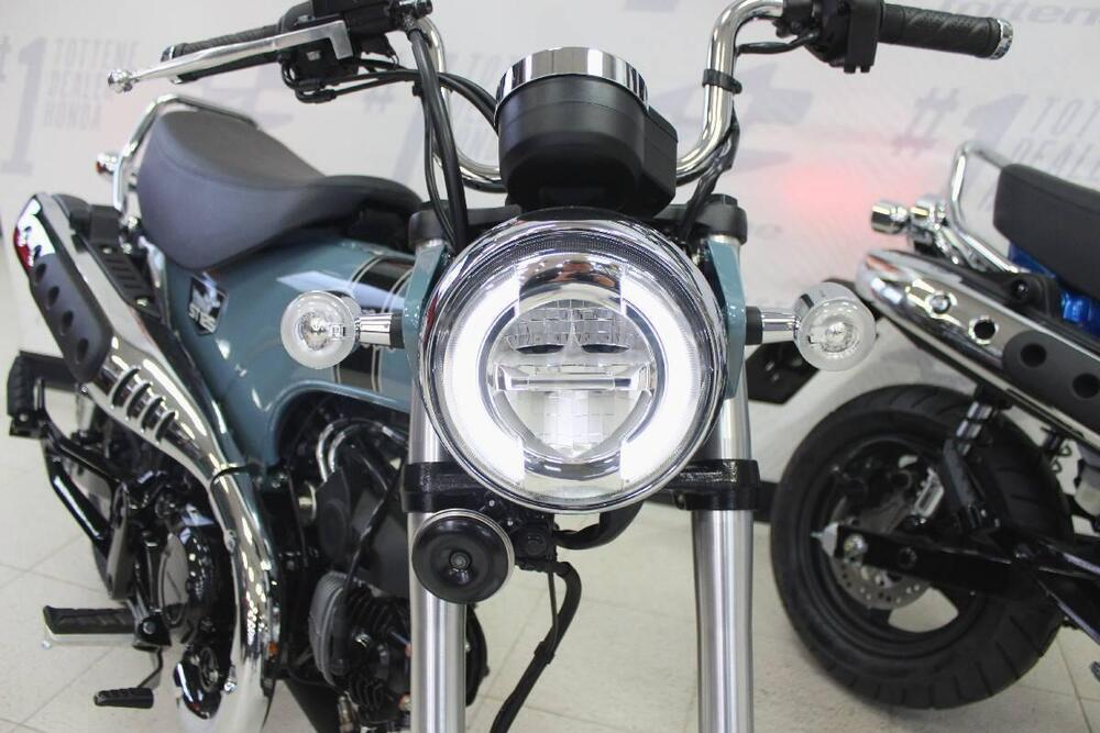 Honda Dax 125 (2025) (4)