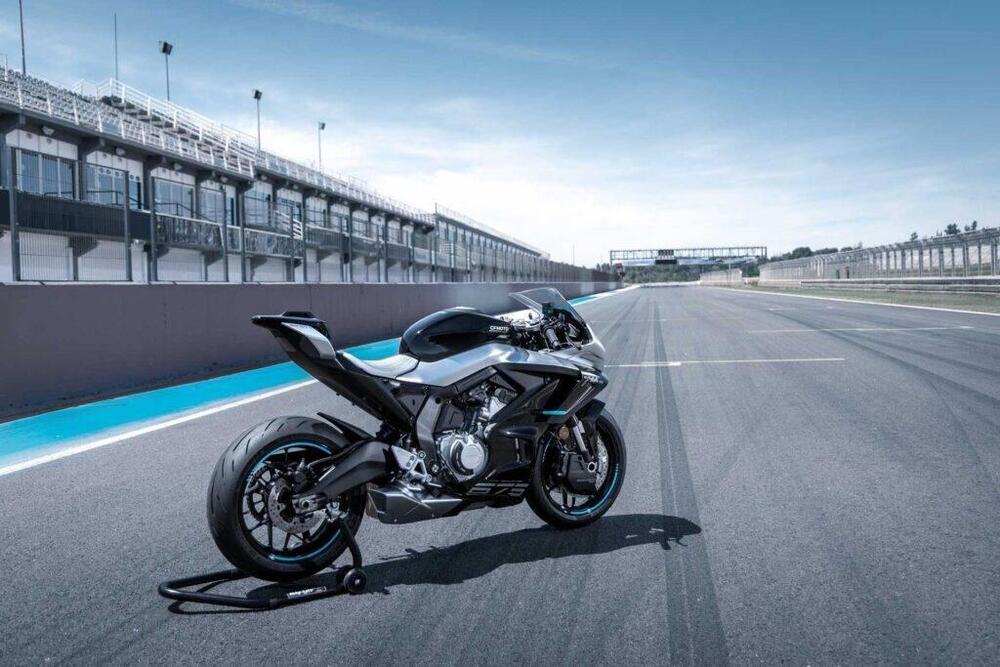 CFMOTO 675SR-R (2025) (10)