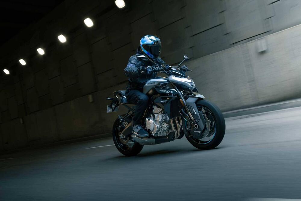 CFMOTO 675SR-R (2025) (18)