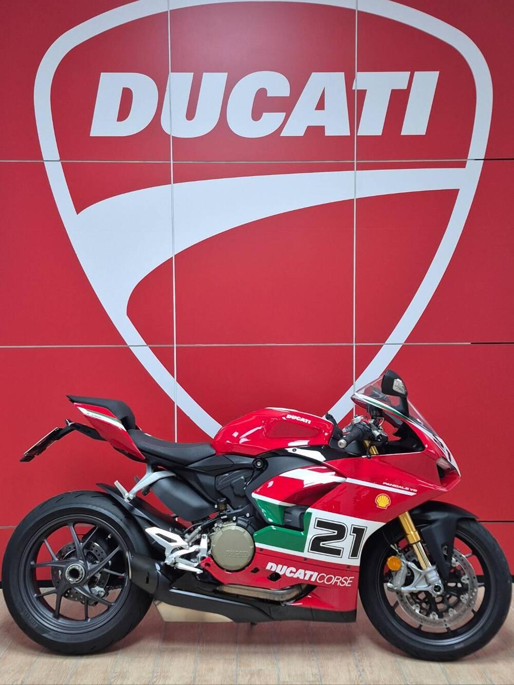 Ducati Panigale V2 Bayliss 1st Championship 20th Anniversary (2021 - 24)