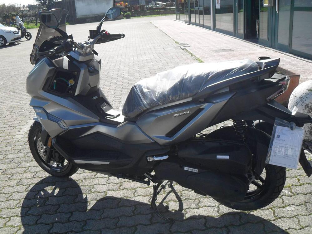 Sym ADX 300 (2024 - 25) (3)