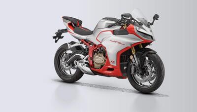 La QJ SRK 450RR arriver&agrave; in Europa? Per lei 4 cilindri da 421cc e 77,5cv a 14.000giri