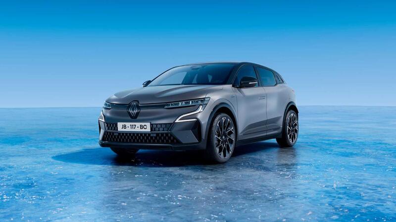 Renault Megane E-Tech: arriva il One Pedal (anche su Renault 5), ecco tutti gli aggiornamenti 