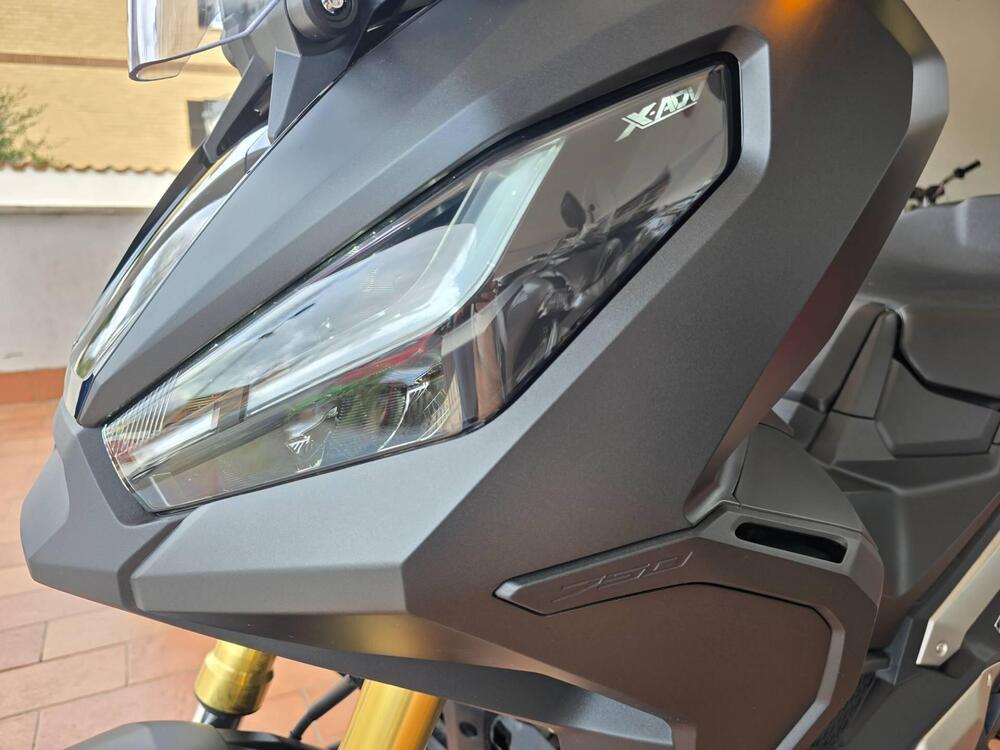 Honda X-ADV 750 DCT (2021 - 24) (10)