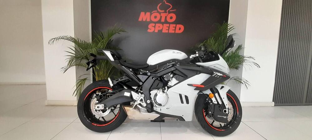 CFMOTO 675SR-R (2025)