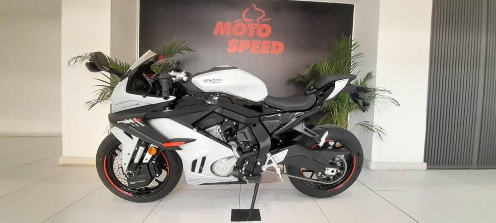 CFMOTO 675SR-R (2025) (2)