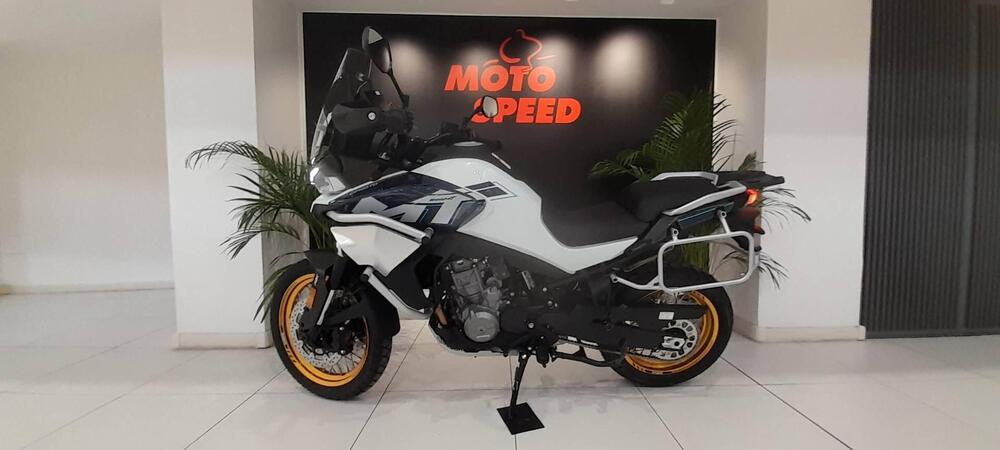 CFMOTO 700MT Adventure (2025) (2)