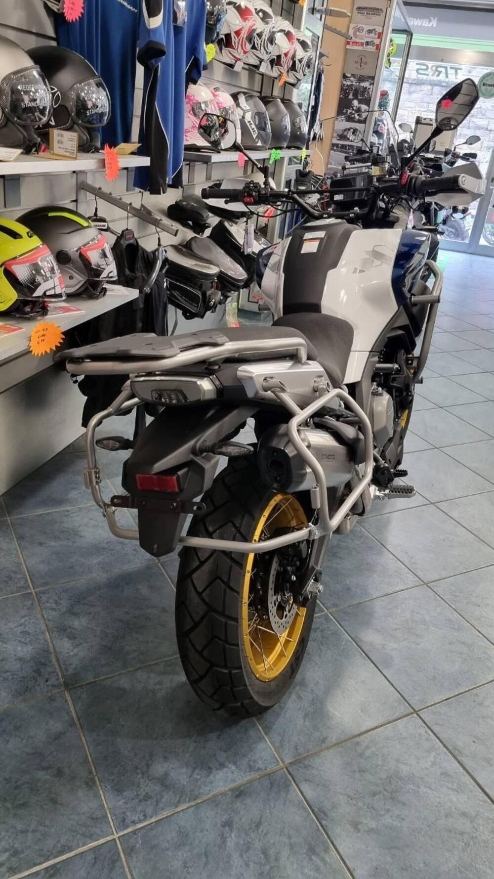 CFMOTO 700MT Adventure (2025) (9)