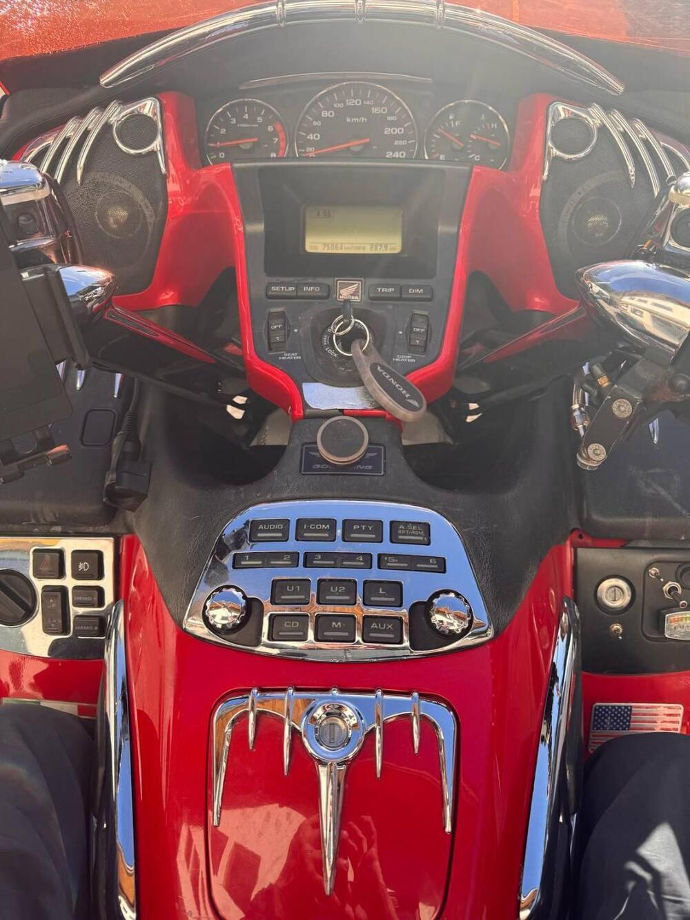 Honda GL 1800 Gold Wing (2007 - 11) (4)