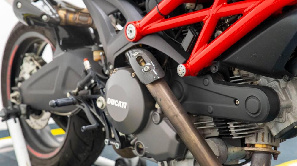 Ducati Monster 696 Plus (2007 - 14) (12)