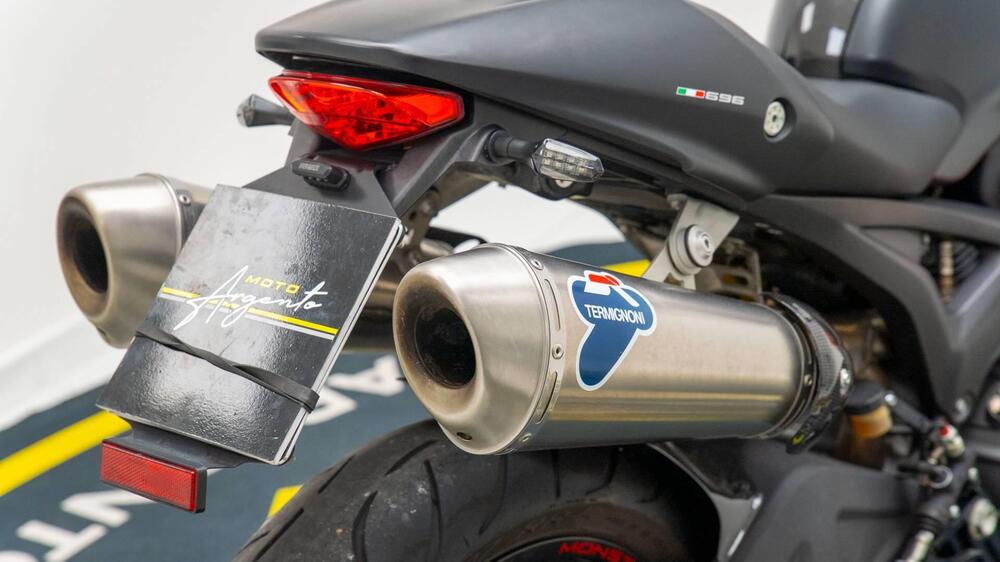 Ducati Monster 696 Plus (2007 - 14) (16)